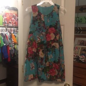 Umgee floral dress size medium